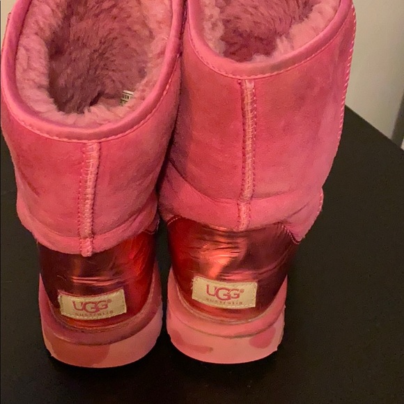 Ugg Boots - Picture 2 of 2